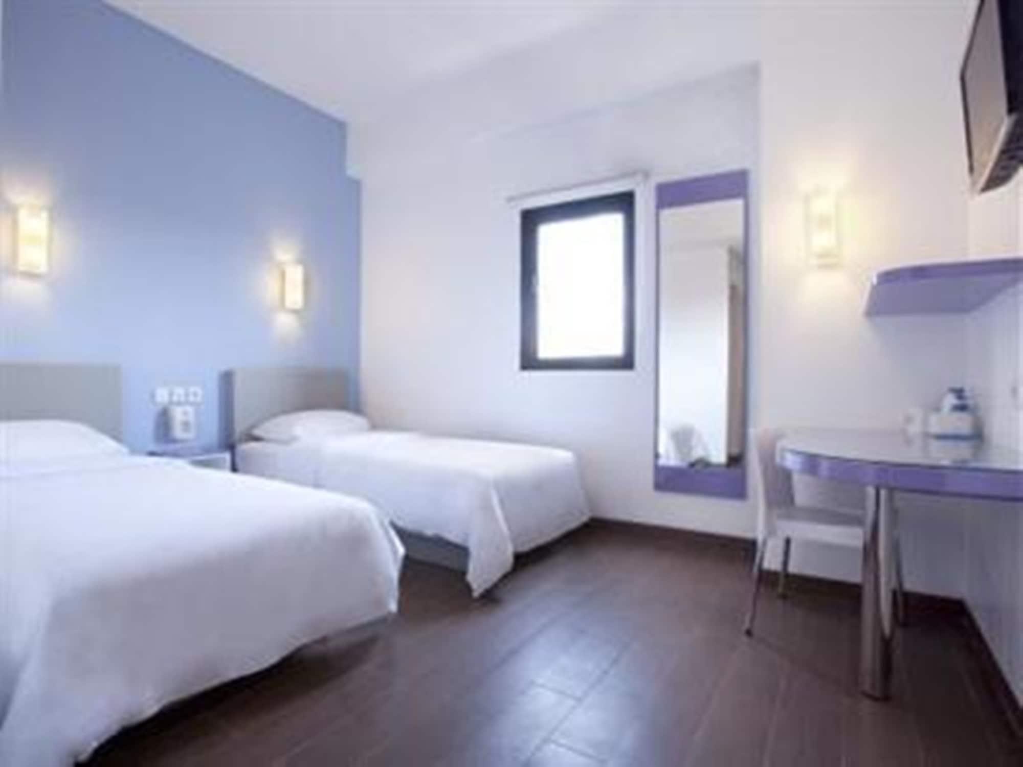Amaris Hotel Thamrin City Jakarta Ngoại thất bức ảnh